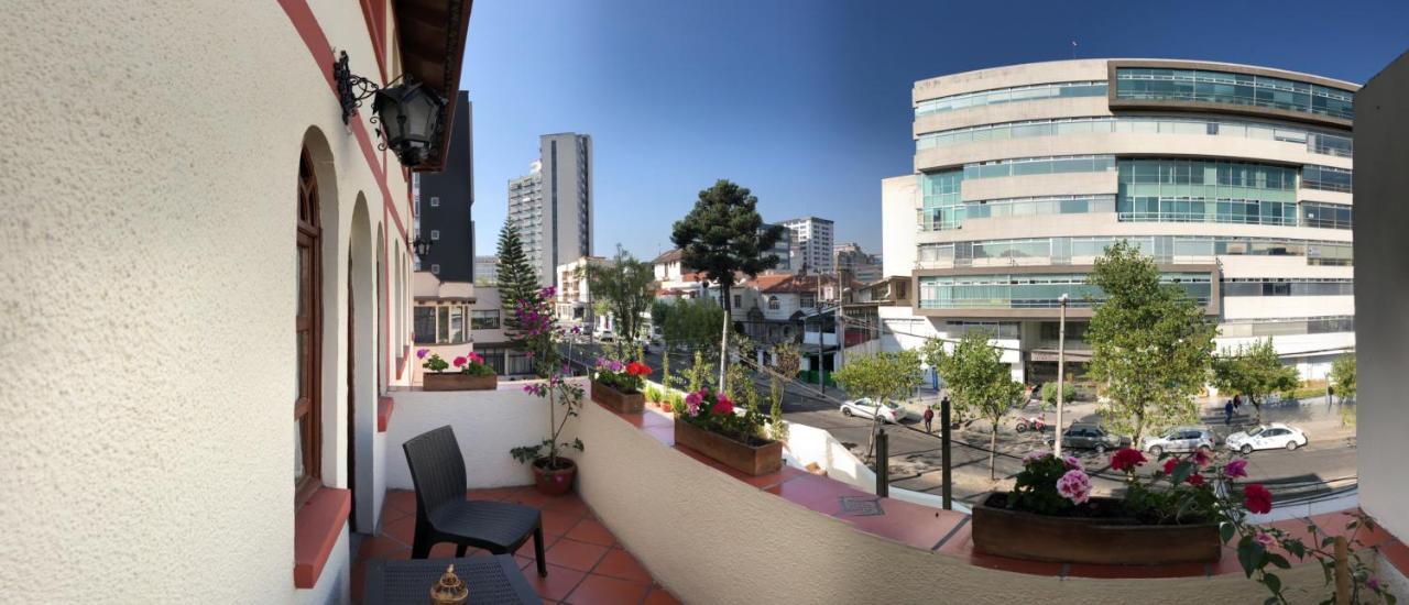 Kituandes Hotel Quito Kültér fotó