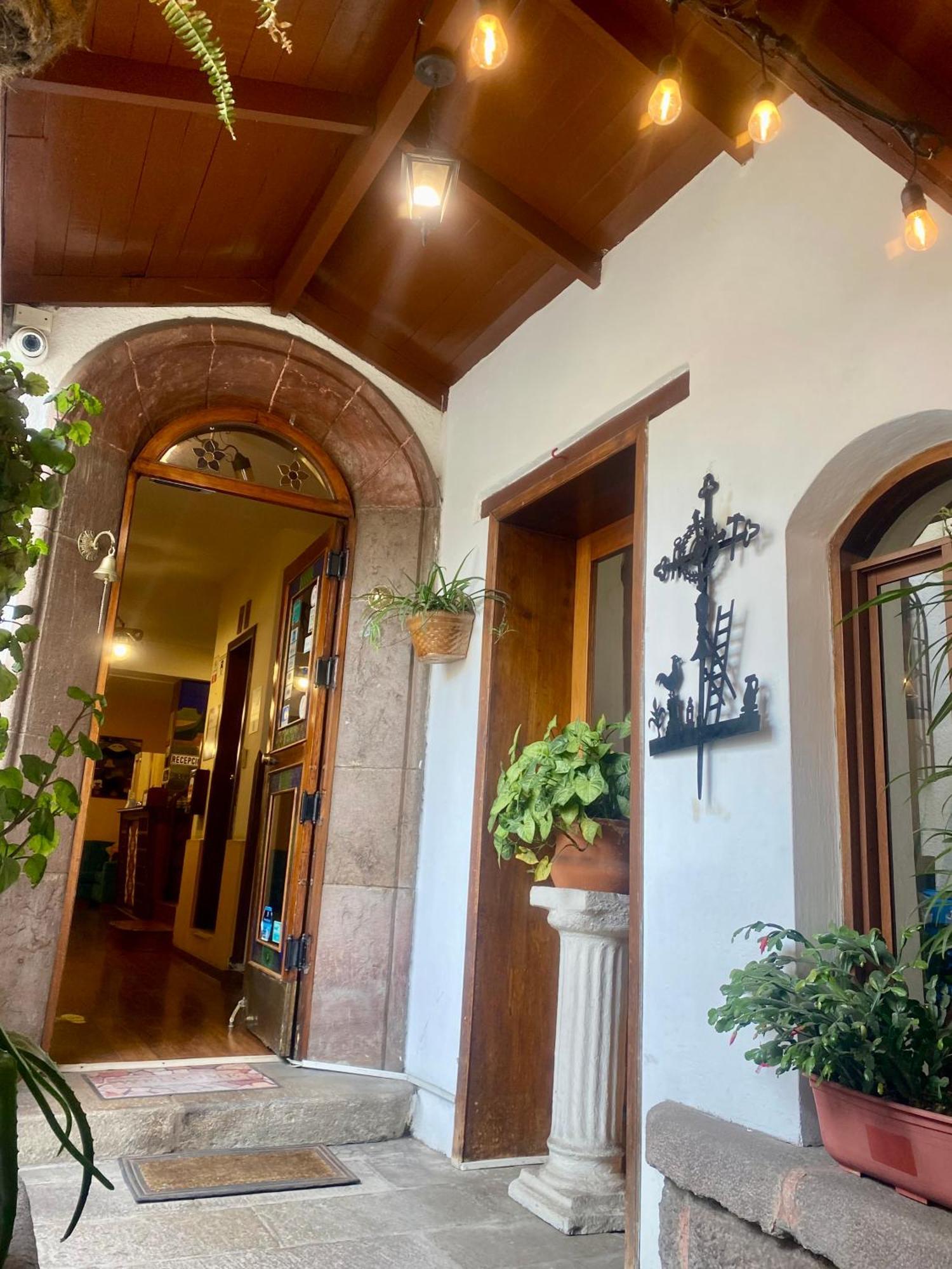 Kituandes Hotel Quito Kültér fotó