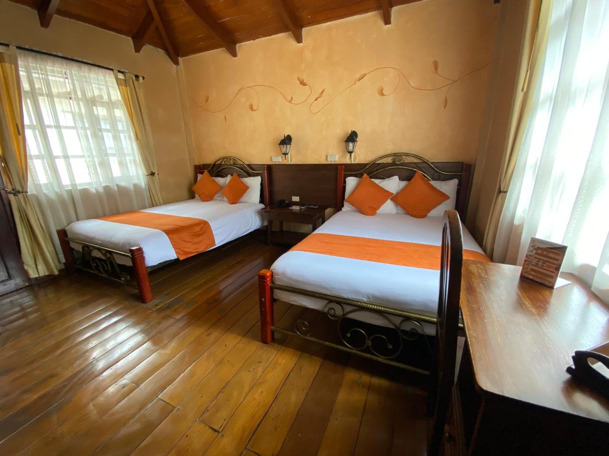 Kituandes Hotel Quito Kültér fotó