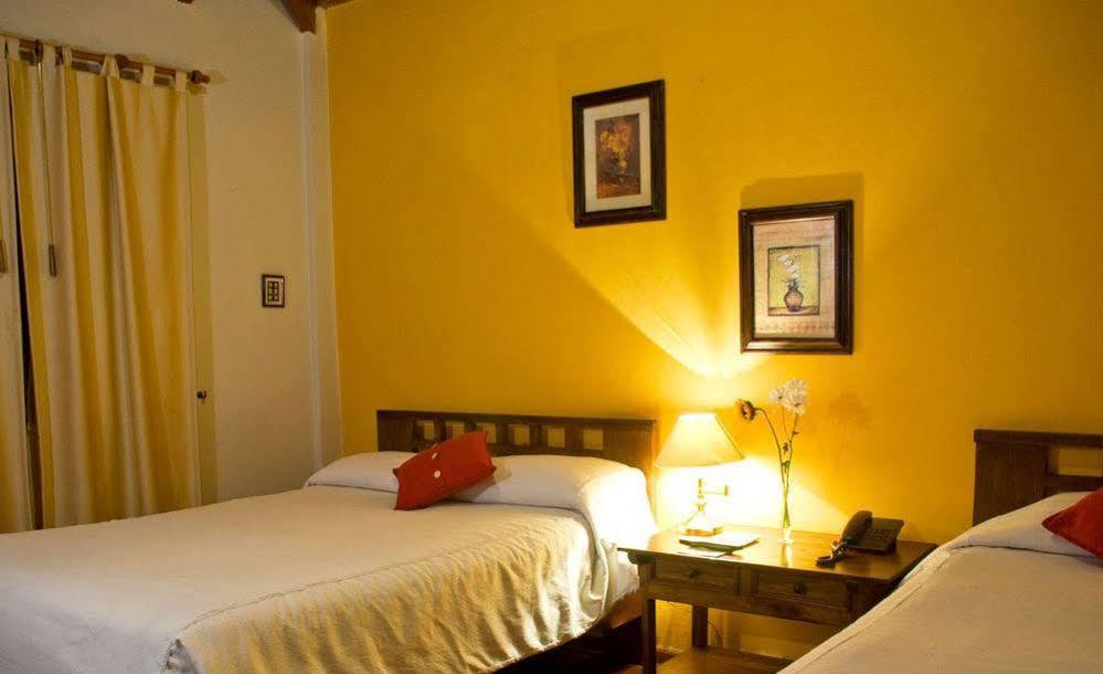 Kituandes Hotel Quito Kültér fotó