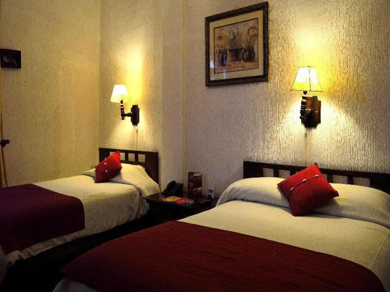 Kituandes Hotel Quito Kültér fotó